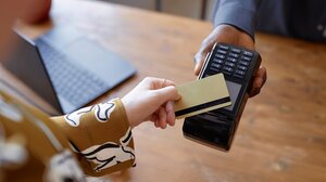 ΦΠΑ για μικρές επιχειρήσεις: Ποιοι απαλλάσσονται στις συναλλαγές εντός ΕΕ