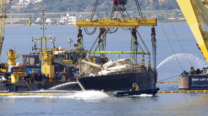 Ανασύρθηκε στην επιφάνεια το ναυαγισμένο γιοτ Bayesian του μεγιστάνα της τεχνολογίας Λιντς