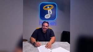 Στο δυναμικό της "Heaven Music" ο Κρητικός Μάνος Μακρόπουλος!