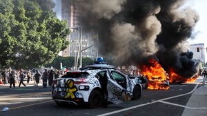 Ταραχές στο Λος Άντζελες: Η Εθνοφρουρά θα αποκαταστήσει την τάξη, λέει ο Τραμπ