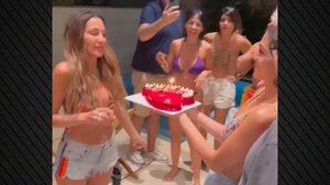 Η Δέσποινα Βανδή έσβησε τούρτα γενεθλίων μαζί με τα παιδιά της