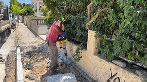 Συνεχίζονται οι μεγάλες παρεμβάσεις στα πεζοδρόμια του Δήμου Χανίων