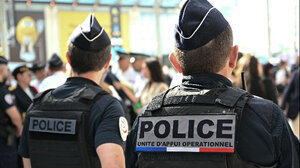 Γαλλία - Επίθεση Μπατακλάν: Εκείνοι που επέζησαν από τη φρίκη των επιθέσεων για να αυτοκτονήσουν στη συνέχεια, θύματα του Μετατραυματικού Στρες