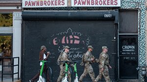 Washington Post: Το Πεντάγωνο σχεδιάζει ανάπτυξη στρατευμάτων στο Σικάγο