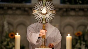 Κακουργηματικές διώξεις για την «τρύπα» στα ταμεία της ελληνικής Καθολικής Εκκλησίας 