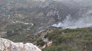 Υπό μερικό έλεγχο η φωτιά στον Αδριανό Λασιθίου – Ενεργοποιήθηκε το Κλιμάκιο Εμπρησμών