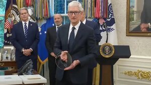 Το δώρο της Apple στον Τραμπ