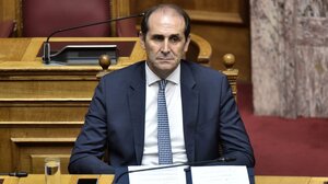 Θλίψη για τον αιφνίδιο θάνατο του Απόστολου Βεσυρόπουλου- Το Σάββατο η κηδεία του