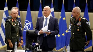 «Μεταρρυθμίσεις» που υπονομεύουν τη συνοχή των Ενόπλων Δυνάμεων και την Εθνική Άμυνα