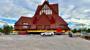 Σουηδία: Το αργόσυρτο ταξίδι μιας… εκκλησίας 600 τόνων προς το νέο της «σπίτι»