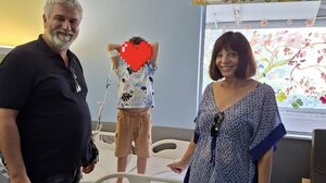 Για πέμπτη χρονιά Βλ. Κυριακίδης και Ε. Μουρίκη πρόσφεραν αγάπη στην Παιδοαιματολογική κλινική