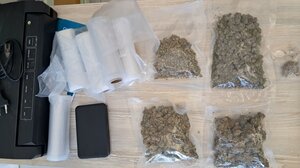 Ιεράπετρα: 18χρονος έκρυβε κάνναβη σε «καβάτζα» - Βρέθηκαν ζυγαριά και σφραγιστικό