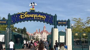 Εργαζόμενος της Disney τραυματίστηκε από έναν ψεύτικο βράχο βάρους 180 κιλών