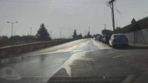 Τρέχει, τρέχει, τρέχει το νερό... έξω από το Αστυνομικό Μέγαρο