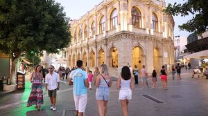 «Μένουν Ευρώπη» οι Γερμανοί τουρίστες λόγω του πολέμου: Η Κρήτη στους δημοφιλείς προορισμούς