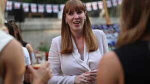 Βρετανία: Παραιτήθηκε η αντιπρόεδρος της κυβέρνησης, Ά. Ρέινερ, μετά το σκάνδαλο φοροδιαφυγής