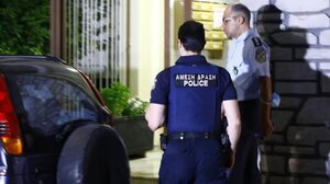 Τραγωδία στα Πατήσια: «Τους ακούμπησα και ήταν παγωμένοι» 