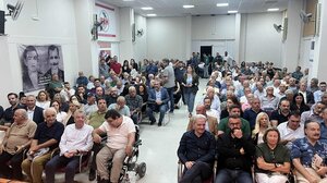 Ηράκλειο: Πλήθος κόσμου στην παρουσίαση του κυβερνητικού προγράμματος του ΠΑΣΟΚ