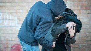 Πάτρα: Πώς 15χρονοι έστησαν καρτέρι σε ανήλικο και τον έστειλαν στο νοσοκομείο