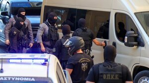 Εγκληματική οργάνωση: γιατί οι αστυνομικοί της Ασφάλειας Χανίων συνέλαβαν τον συνάδελφο τους;