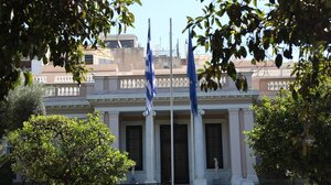 Σε κόκκινο συναγερμό η Αθήνα για τη Μέση Ανατολή: Το σχέδιο για την ασφάλεια Ελλήνων υπηκόων και οι επιπτώσεις του πολέμου
