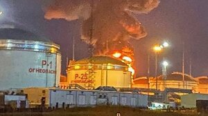 Η Ουκρανία επιτέθηκε με τουλάχιστον 360 drones εναντίον της Ρωσίας, στοχοθέτησε μεγάλο διυλιστήριο