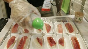 Ν. Αυστραλία: Τέλος τα πλαστικά μπουκάλια σε σχήμα ψαριού με σάλτσα σόγιας