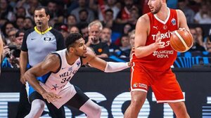 Ο Σενγκούν αποκάλεσε «γαμ@@@ σκύλα» γυναίκα διαιτητή και αργότερα απολογήθηκε για τη συμπεριφορά του