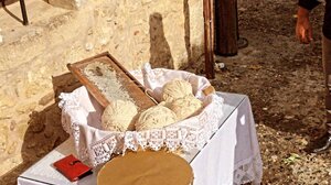 Αναβιώνει στον Άγιο Θωμά το αρχέγονο έθιμο της Κεροδεσίας