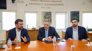 Στο Ηράκλειο ο υφυπουργός Υποδομών – Συναντήσεις με δημάρχους, επίσκεψη στο Καστέλλι και διαβουλεύσεις στην Περιφέρεια