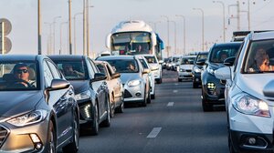 Κυκλοφοριακό χάος προς Γιόφυρο - Μπλοκαρισμένοι βασικοί δρόμοι