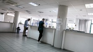 Εφορία: Πόσοι φορολογούμενοι απειλούνται με κατασχέσεις – Πώς μπορούν να ρυθμιστούν οι οφειλές