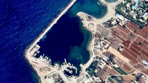 "Οι πράσινες, οι κόκκινες, οι θαλασσιές οι χάντρες": Εορταστική συναυλία στα Μάλια