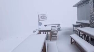 Έπεσαν τα πρώτα χιόνια στον Όλυμπο! - Βίντεο