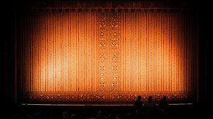 Το ΔΗ.ΠΕ.ΘΕ. Κρήτης αναζητά άντρα βοηθό εμψυχωτή για θεατρικό εργαστήρι ΑμεΑ