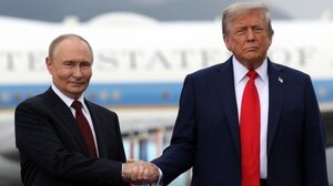 "Είναι λάθος να μιλάμε για ακύρωση της συνάντησης Πούτιν-Τραμπ", λέει ο εκπρόσωπος του Κρεμλίνου