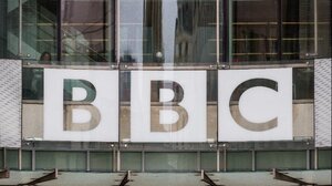 Βόμβα στο BBC: Ο άνθρωπος που προκάλεσε την κρίση "σπάει τη σιωπή" του