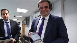 Προϋπολογισμός 2026: Οι αλλαγές που έρχονται σε φόρους, μισθούς και συντάξεις