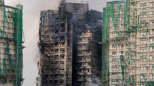 Χονγκ Κονγκ: Μάχη με την τεράστια πυρκαγιά δίνουν οι πυροσβέστες - Τουλάχιστον 55 νεκροί, δεκάδες αγνοούμενοι