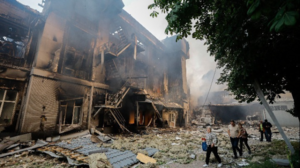 Ρωσία: Τα ουκρανικά στρατεύματα στο Ποκρόφκ και το Κουπιάνσκ θα πρέπει να παραδοθούν για να σωθούν