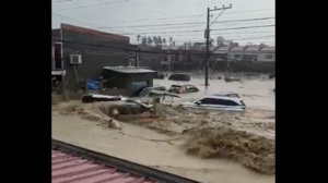 Τυφώνας Kalmaegi: Σφοδρές πλημμύρες και εκκενώσεις στις Φιλιππίνες – Δύο νεκροί