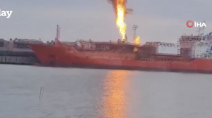 Στις φλόγες τουρκικό πλοίο στην Οδησσό - Επλήγη από ρωσικά πυρά