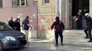 Βορίζια: στα χέρια της ΕΛ.ΑΣ παραδόθηκε ο πατέρας Φραγκιαδάκης, είχε βγει ένταλμα σε βάρος του