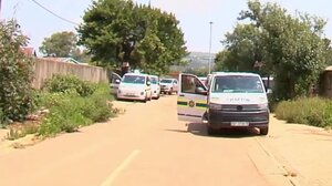 Νότια Αφρική: Ένοπλοι άνδρες σκότωσαν 10 ανθρώπους κοντά στο Γιοχάνεσμπουργκ