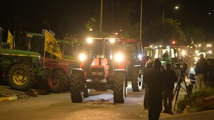 Διορία μέχρι την Πρωτοχρονιά δίνουν οι αγρότες