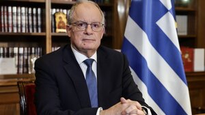 Πρωτοχρονιάτικο μήνυμα του ΠτΔ: Ας είναι η νέα χρονιά μια ευκαιρία να αλλάξουμε όλα όσα μας πληγώνουν στηριζόμενοι σε όλα όσα μας ενώνουν