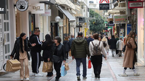 Αντίστροφη μέτρηση για τα Χριστούγεννα - Ανοιχτά σήμερα τα καταστήματα
