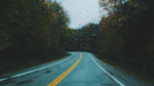 Τροχαίο στη Μεσαρά – Τζιπ εξετράπη της πορείας του και ανετράπη