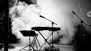 Η συναυλία στην πλατεία Ελευθερίας, η παρουσία παιδιών και οι στίχοι τραγουδιού