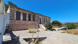 Προχωρά η συντήρηση του Δημοτικού Σχολείου στο Καμινάκι